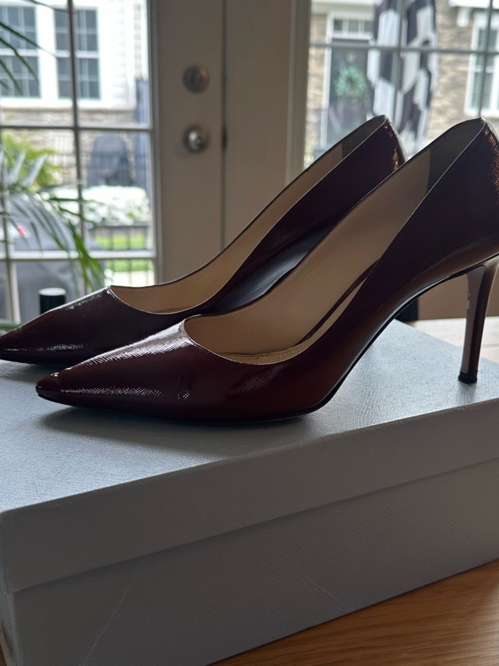Prada Saffiano Leather Pointed-Toe Pumps in Deep Burgundy. 
Size 38.5 - Picture 2 of 4